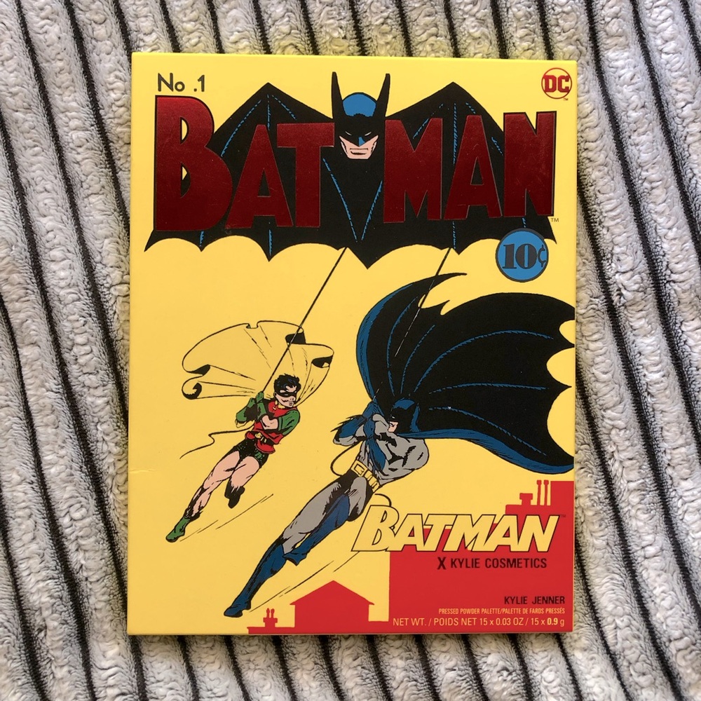 Batman x Kylie Cosmetics eyeshadow palette